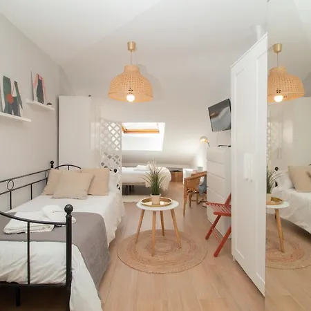 C96 - Brilliant Penthouse Studio *