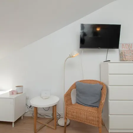 C96 - Brilliant Penthouse Studio Apartment