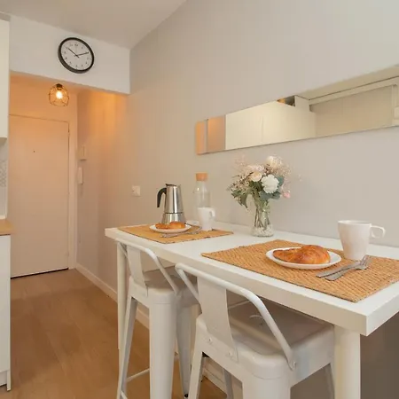C96 - Brilliant Penthouse Studio Apartment