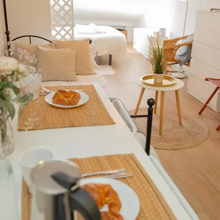 C96 - Brilliant Penthouse Studio